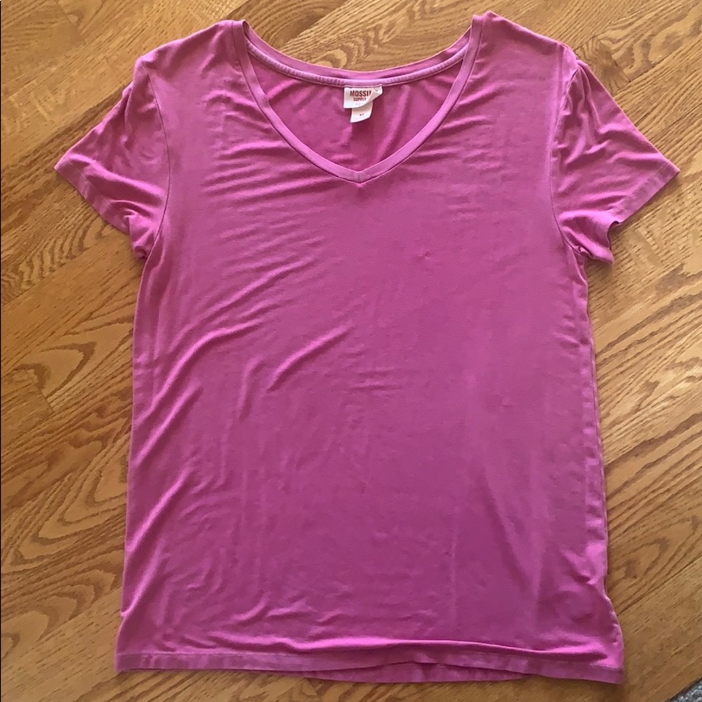 Pink v neck T-shirt